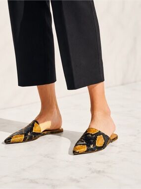 Mora Lopez Womens Pointed Snake-Print Slip-On Flats in Yellow & Blue